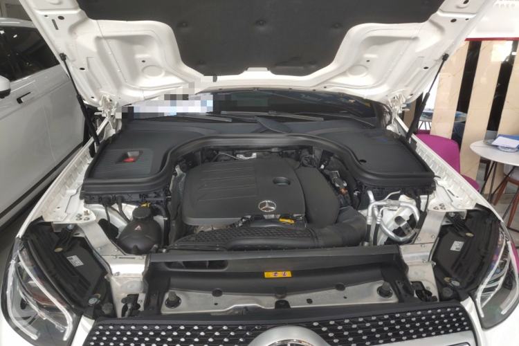 Used Mercedes-Benz GLC 2022 Facelifted GLC 260 L 4MATIC Dynamic Edition Center Console