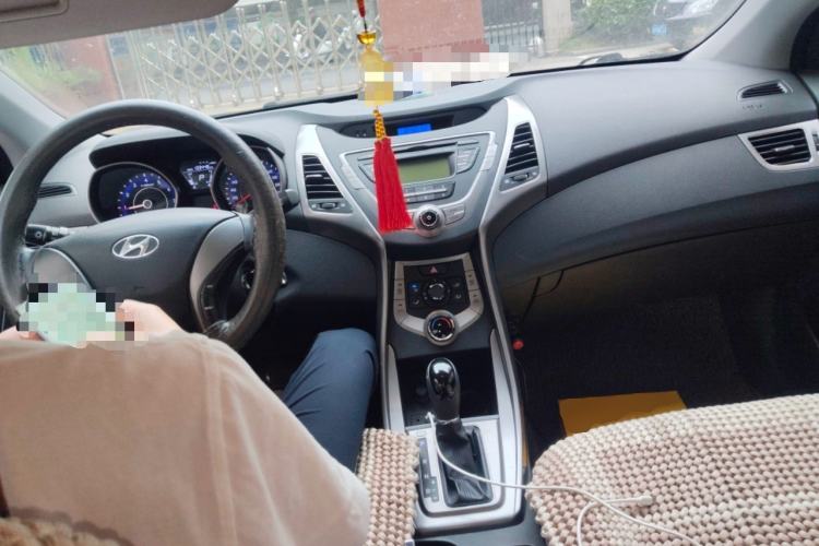 Used Hyundai Elantra (5th Generation / Langdong) 2012 1.6L Automatic Fashion Edition