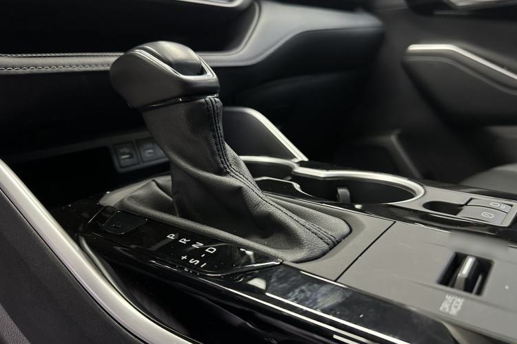 Used Toyota Highlander 2023 2.5L Smart Electric Hybrid Dual-Engine Four-Wheel Drive Prestige Version – 7 Seats
