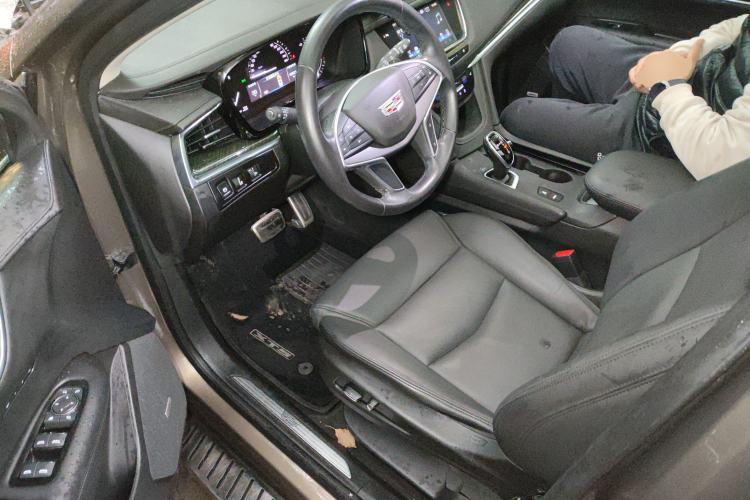 Used Cadillac XT5 2016 25T Luxury Model
