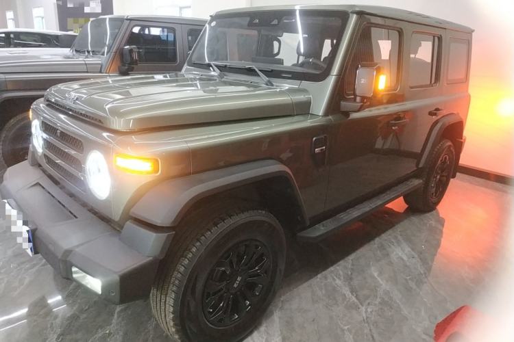 Used 212 T01 2024 2.0T Explorer