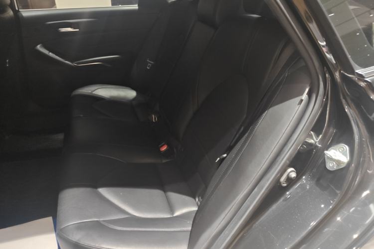 Used Toyota Avalon 2019 2.0L Luxury Edition China VI Standard