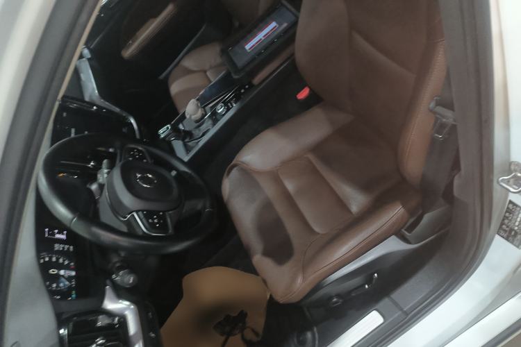 Used Volvo V60 2020 T4 Zhiyi Luxury Edition
