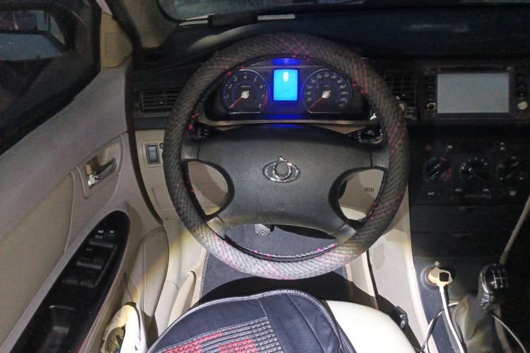 Used Geely Auto Vision 2015 1.5L Manual Entry-Level Model Steering Wheel