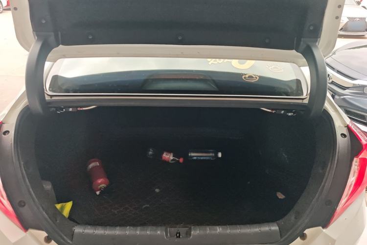 Used Honda Civic 2019 220TURBO CVT Dynamic Edition China VI Trunk