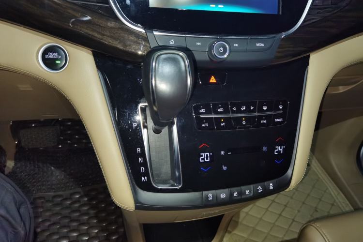 Used Buick GL8 2017 ES 28T Luxury Model China V Standard
