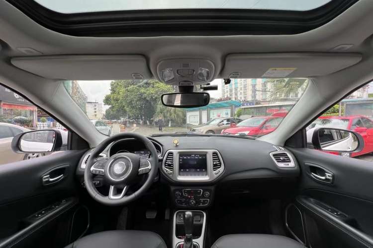 Used Jeep Compass 2019 200T Automatic Family Edition - Connected Large Screen Version