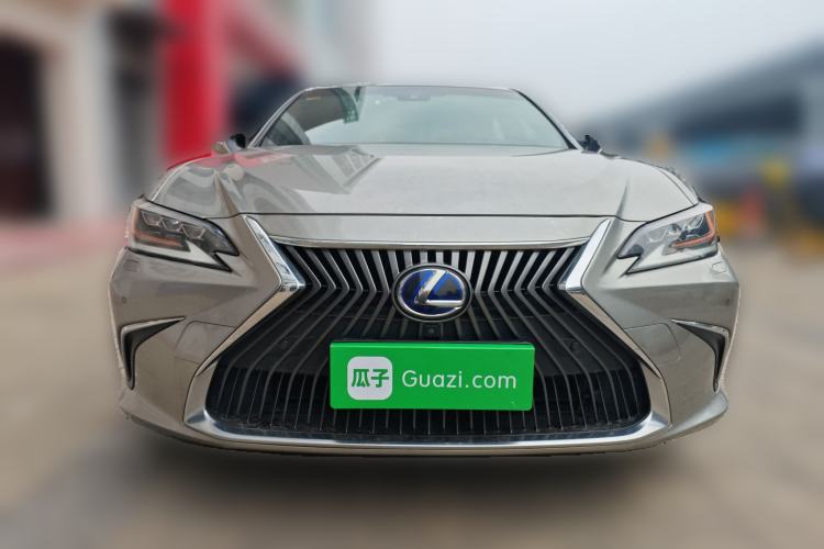 Used Lexus ES 2020 300h Executive Edition