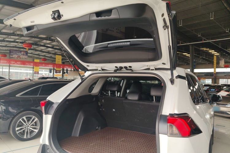 Used Toyota RAV4 2022 2.0L CVT Two-Wheel Drive Urban Edition