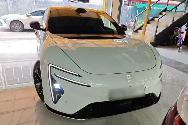 Used Avatr 06 2025 Ultra Pure Electric Edition Front