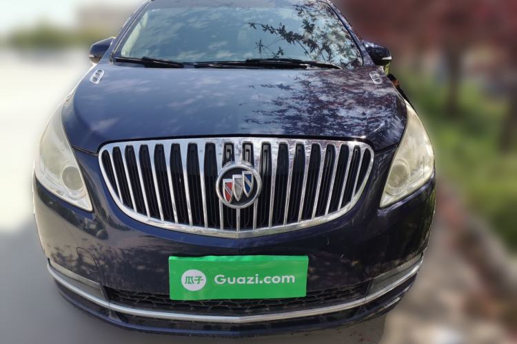 Used Buick GL8 2013 2.4L CT Luxury Business Comfort Edition Front