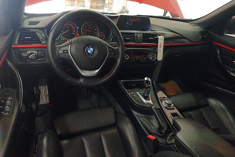 Used BMW 4 Series 2014 420i Convertible Sports Design Package Center Console