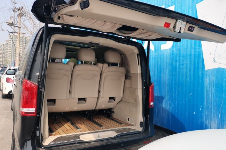 Used Mercedes-Benz V-Class 2018 V 260 L Prestige Extended Version China VI
