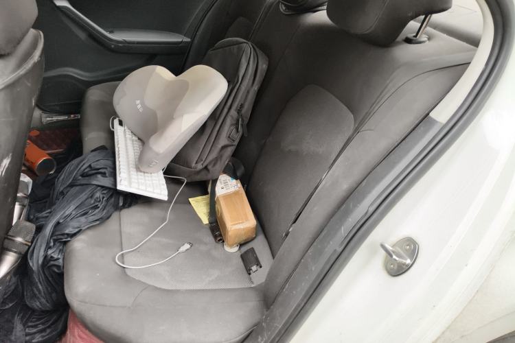 Used Volkswagen Jetta 2015 Zhuihui Edition 1.4L Manual Fashion Model