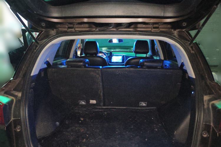 Used GAC Trumpchi GS3 2017 150N Automatic Elite Edition Trunk