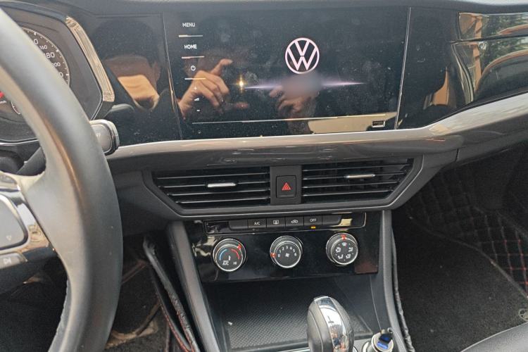 Used Volkswagen Bora 2021 1.5L Automatic Elite Smart Connect Edition Audio And AC Panel