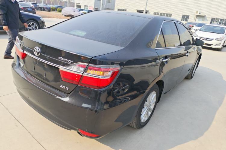 Used Toyota Camry 2016 2.0G 10th Anniversary Leading Edition