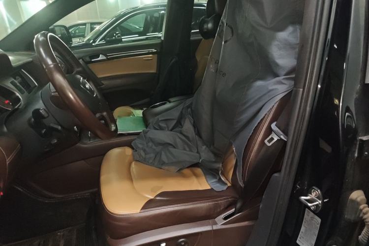 Used Audi Q7 2014 35 TFSI Exclusive Edition Left Front Seat