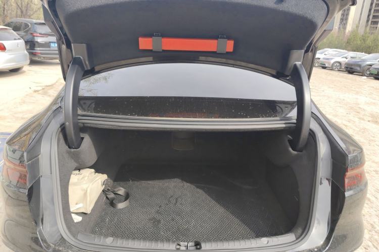 Used BYD Han 2022 EV Genesis Edition 715KM Front-Wheel-Drive Prestige Model
