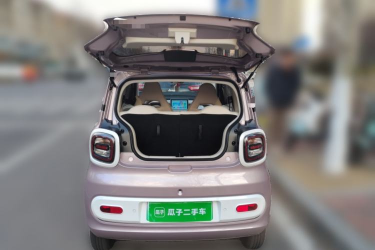 Used Bestune Pony 2026 222km Colorful Horse Trunk