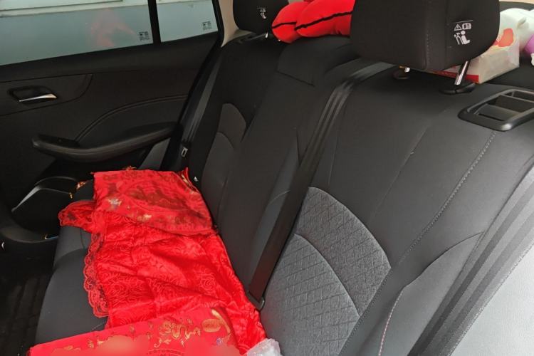 Used Roewe i5 2023 1.5L Manual Comfort Edition
