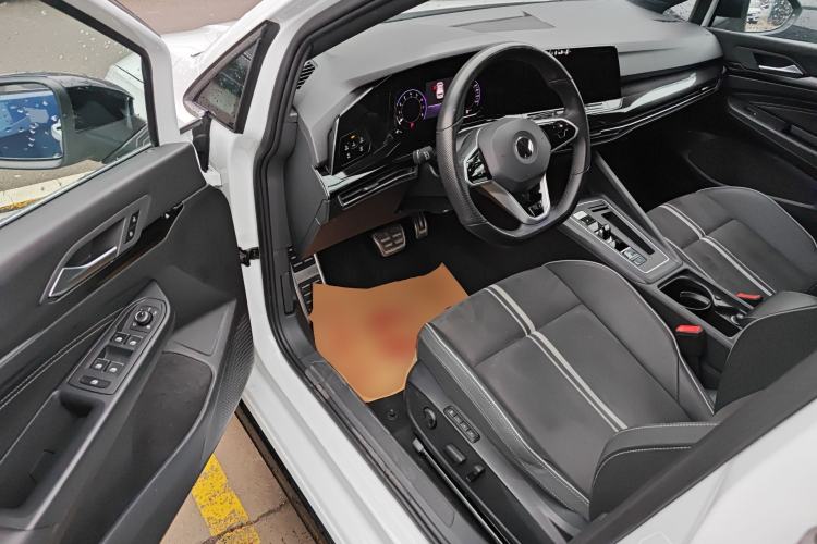 Used Volkswagen Golf 2023 Facelift 280TSI DSG R-Line Lite
