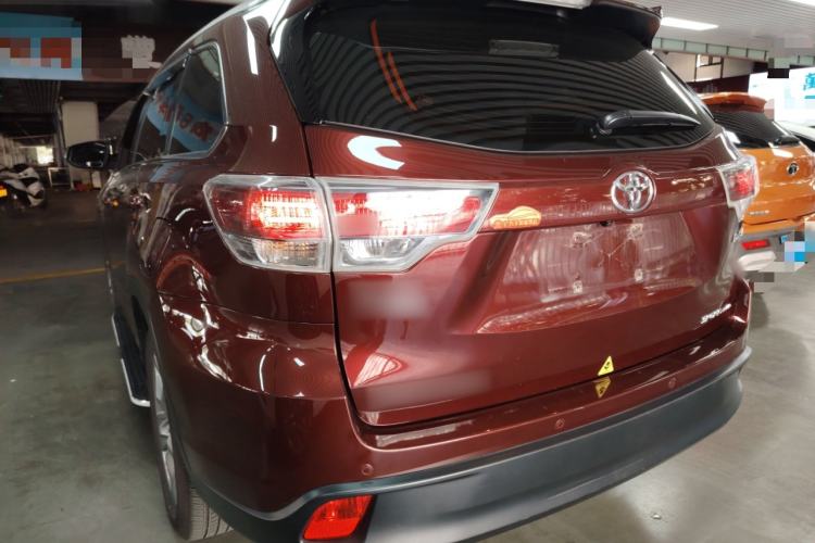 Used Toyota Highlander 2017 2.0T Four-Wheel Drive Luxury Edition 7 Seats