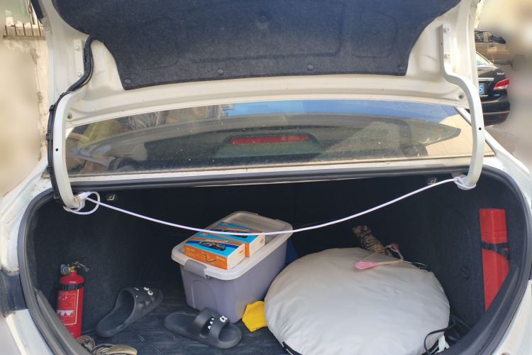 Used Mazda 3 Axela 2014 Sedan 1.5L Manual Comfort Model Trunk