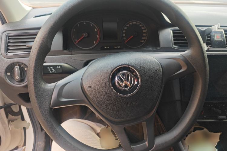 Used Volkswagen Santana 2016 1.6L Manual Fashion Edition