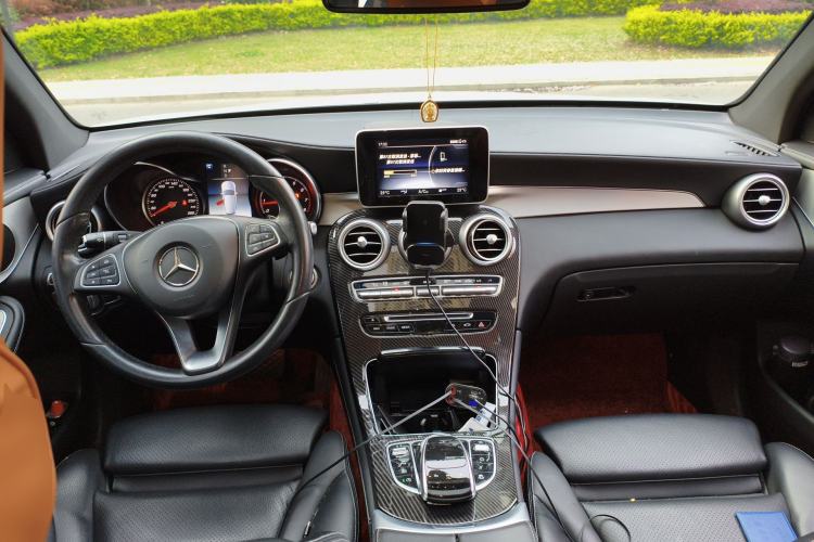 Used Mercedes-Benz GLC 2018 GLC 200 4MATIC Center Console