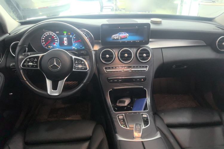 Used Mercedes-Benz C-Class 2019 C 260 L Sport Edition Center Console