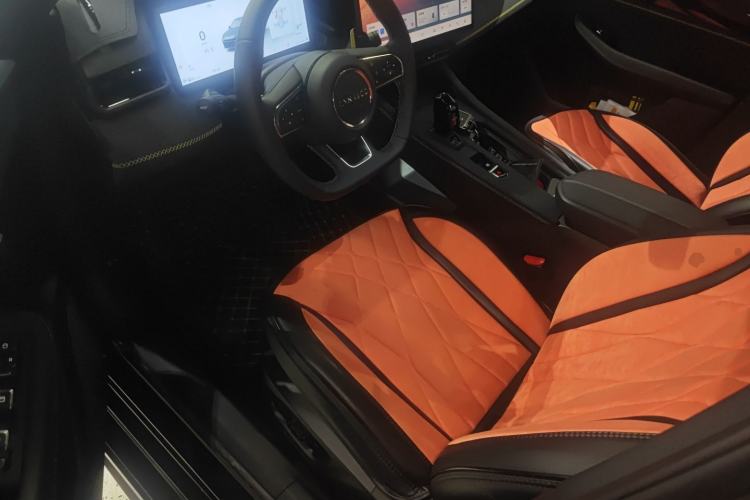 Used Lynk & Co 03 2025 1.5TD DCT Champion Edition Plus Left Front Seat