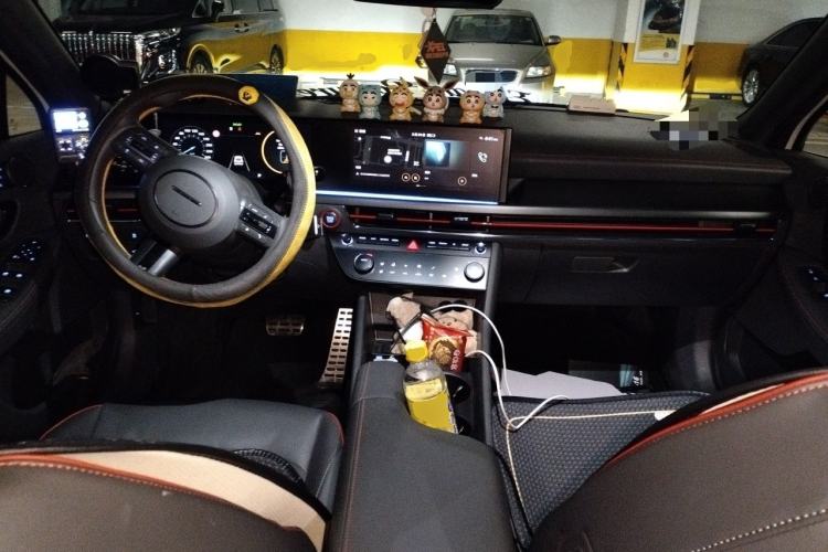 Used Hyundai Sonata 2024 2.0T N Line Max Center Console