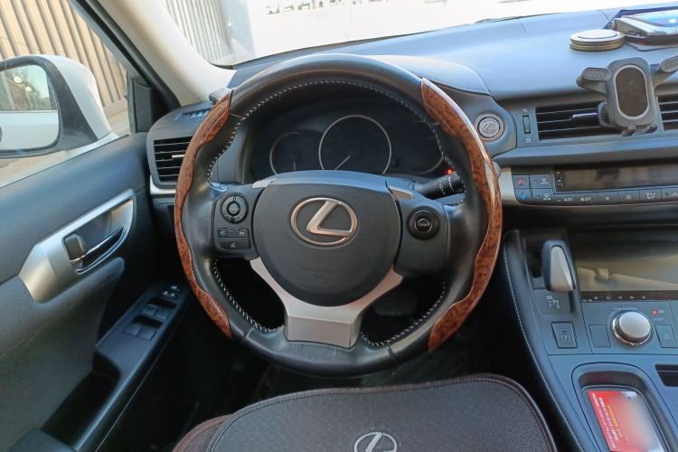 Used Lexus CT 2017 CT200h Elite Edition Solid Color China V Standard