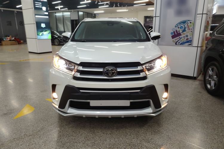 Used Toyota Highlander 2018 2.0T Four-Wheel Drive Luxury Version 7 Seats China VI Standard