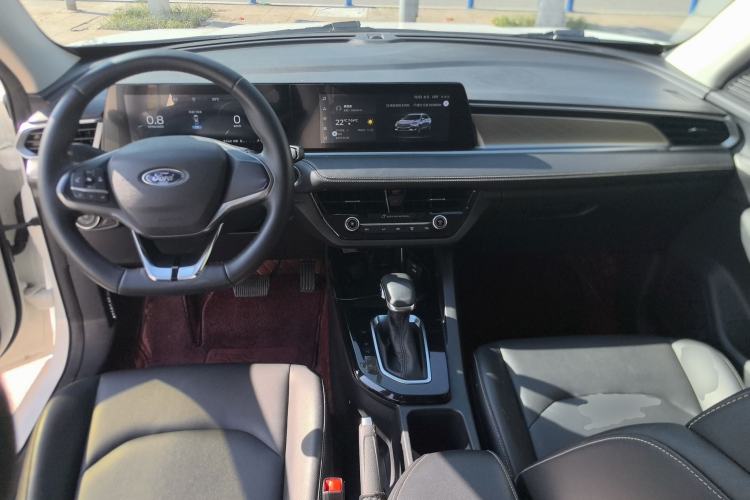 Used Ford Escort 2021 1.5L Automatic Diamond Edition Center Console