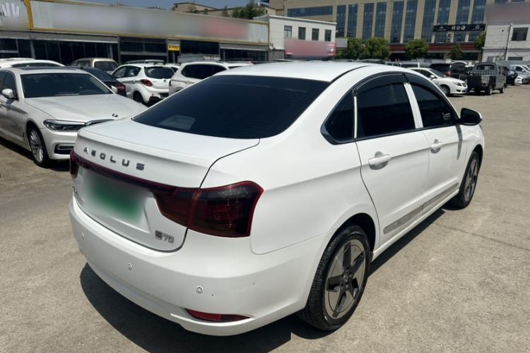 Used Dongfeng Aeolus E70 2023 500 Smart Version Lithium Iron Phosphate 48.6 kWh 110 kW
