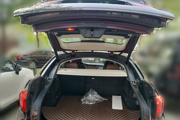 Used BMW 5 Series GT 2014 535i Leading Model