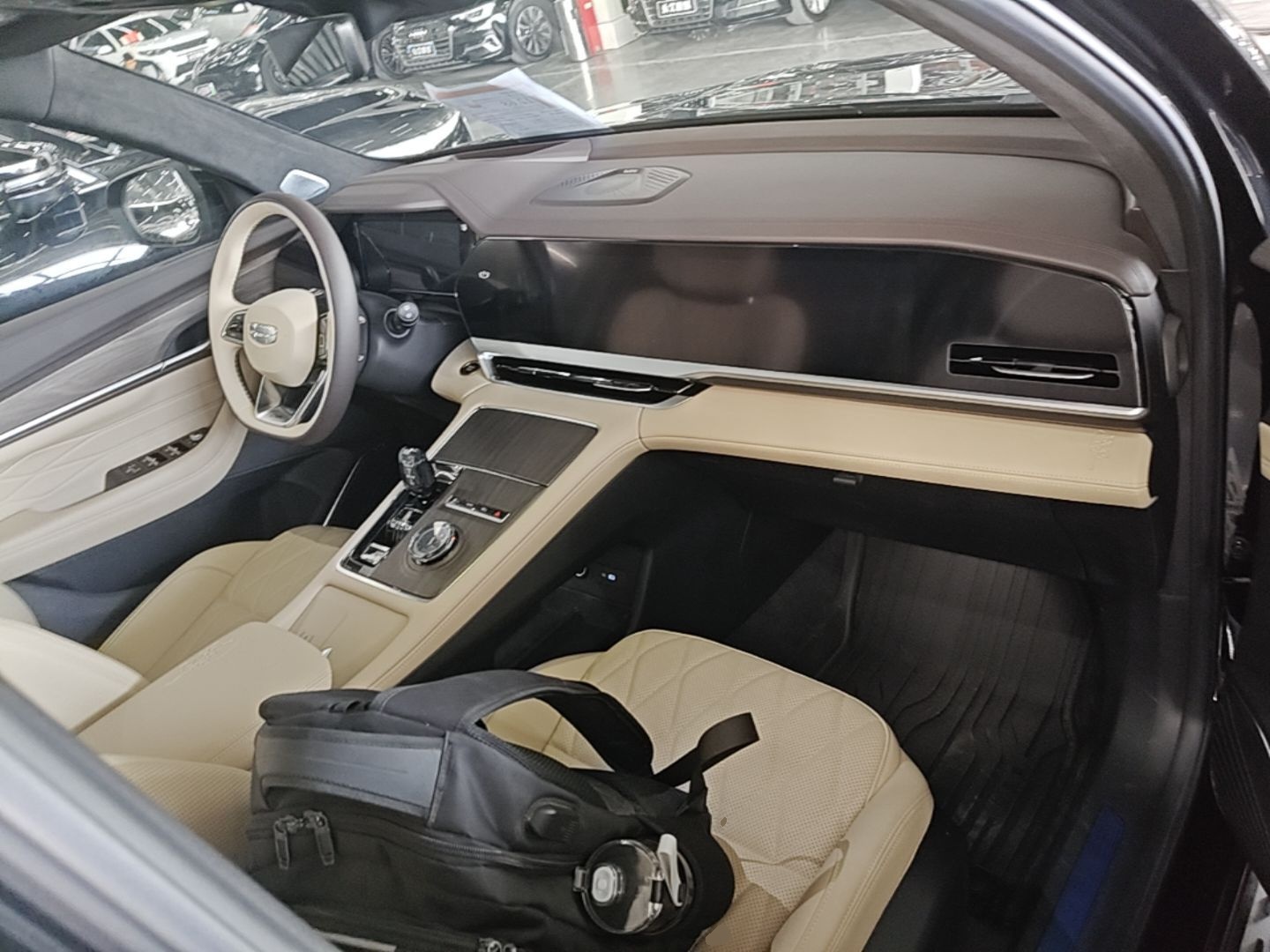 Geely Auto Monjaro L 2025 Dongfang Yao 2.0TD Automatic All-Wheel-Drive Wangyue Edition — снимка 12