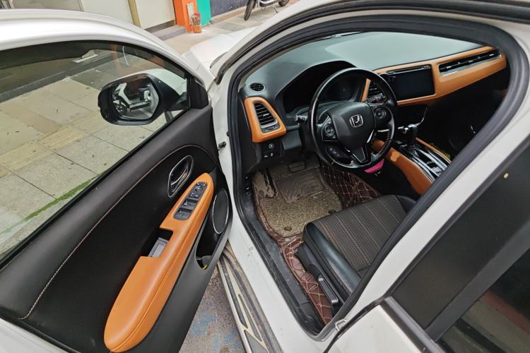 Used Honda Vezel 2017 1.8L CVT Two-Wheel Drive Luxury Model
