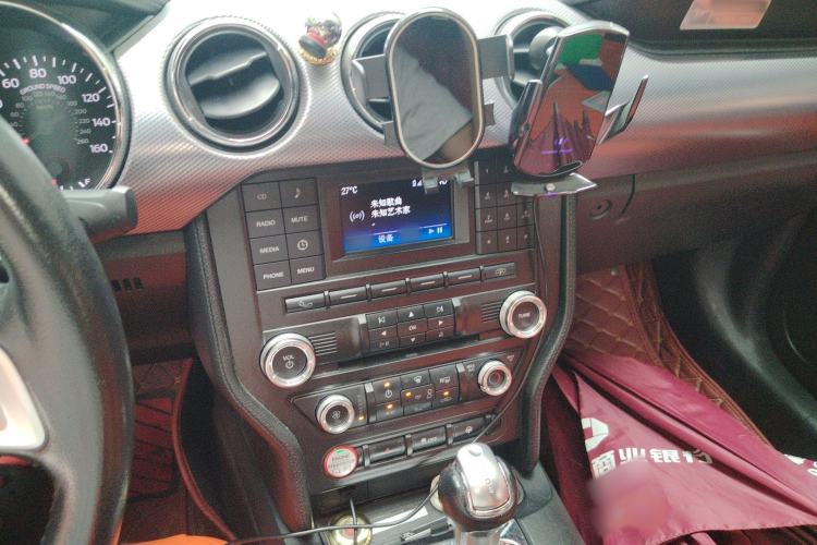 Used Ford Mustang 
