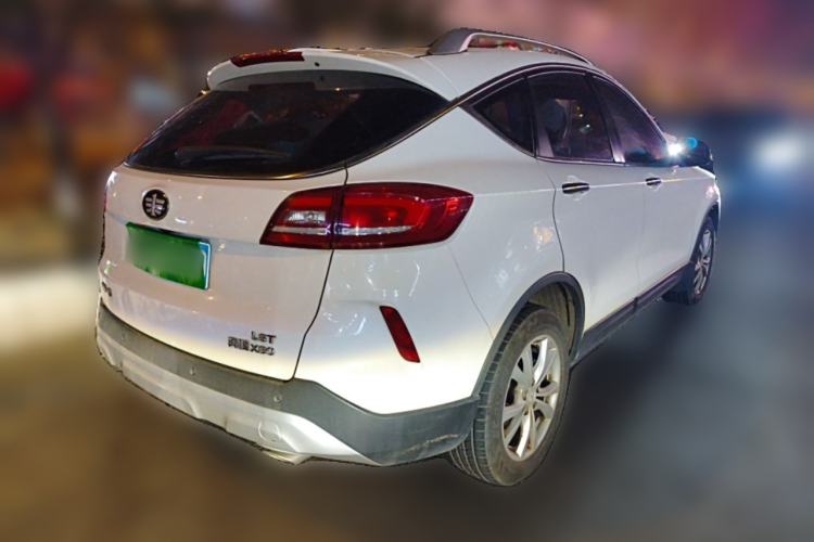 Used Bestune X80 2017 1.8T Automatic Luxury Model Rear Right 45 Deg