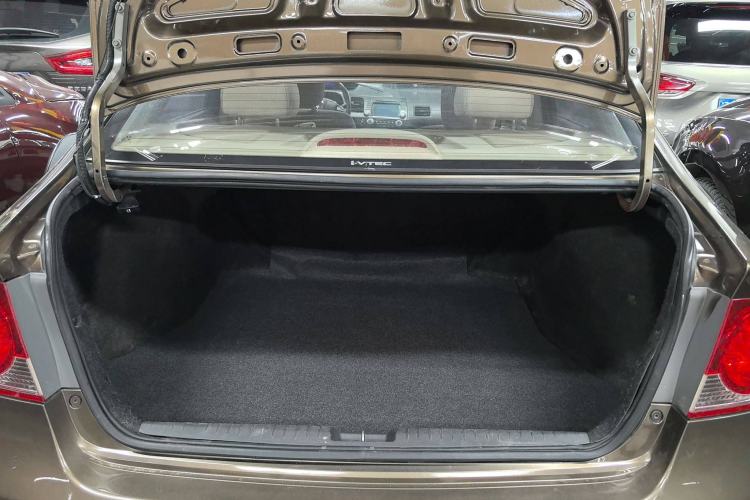 Used CIIMO CIIMO 2015 1.8L Automatic Comfort Edition