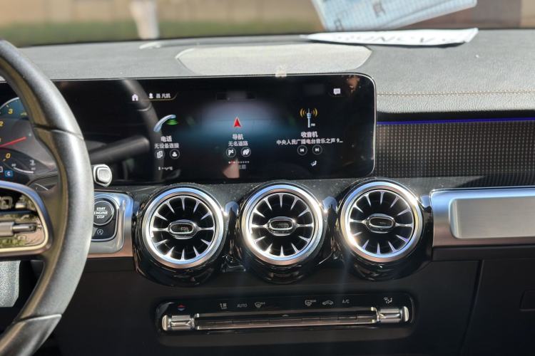 Used Mercedes-Benz GLB 2023 GLB 220 Fashion Model