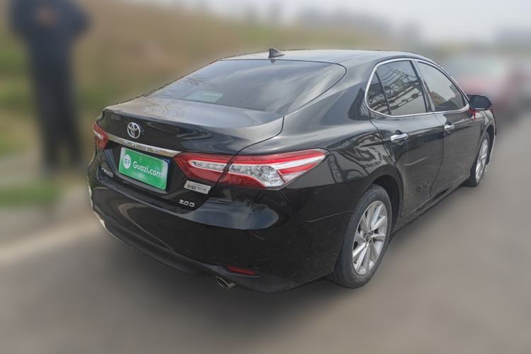 Used Toyota Camry 2021 2.0G Luxury Edition

