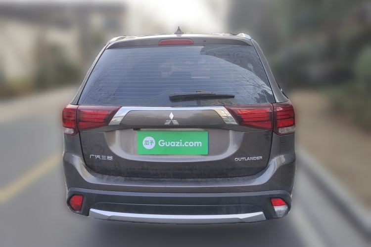 Used Mitsubishi Outlander 2017 2.0L Two-Wheel Drive Glory Edition 5 Seats