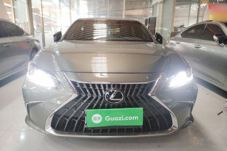 Used Lexus ES 2022 200 Excellence Edition