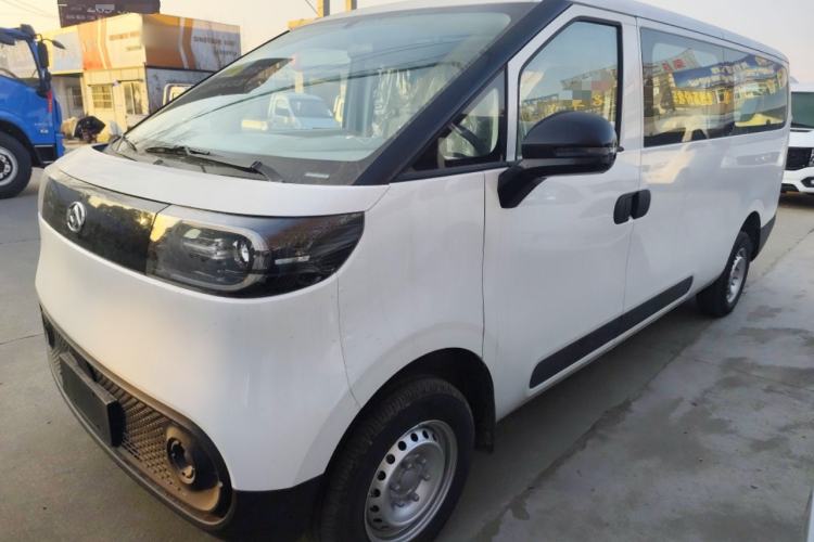 Used SAIC MAXUS Dana V1 2025 V1+ Long Wheelbase Low-Roof Multi-Function Version (62 kWh)