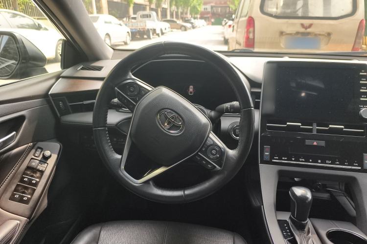 Used Toyota Avalon 2019 2.0L Luxury Edition China VI Standard Steering Wheel