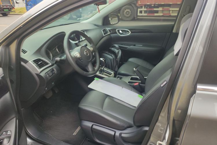 Used Nissan Sylphy 2019 1.6XV CVT Smart Connect Luxury Edition China V Standard Driver Seat